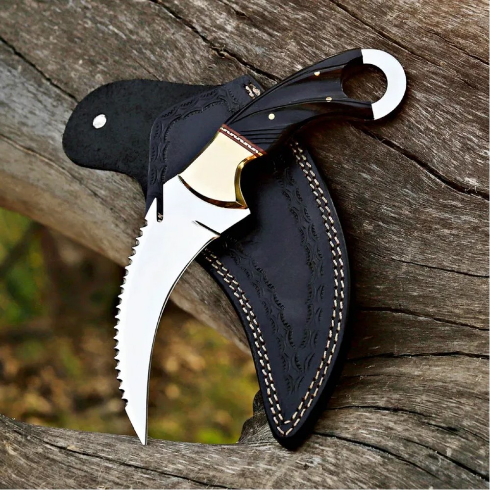Handmade Damascus steel Karambit Knife